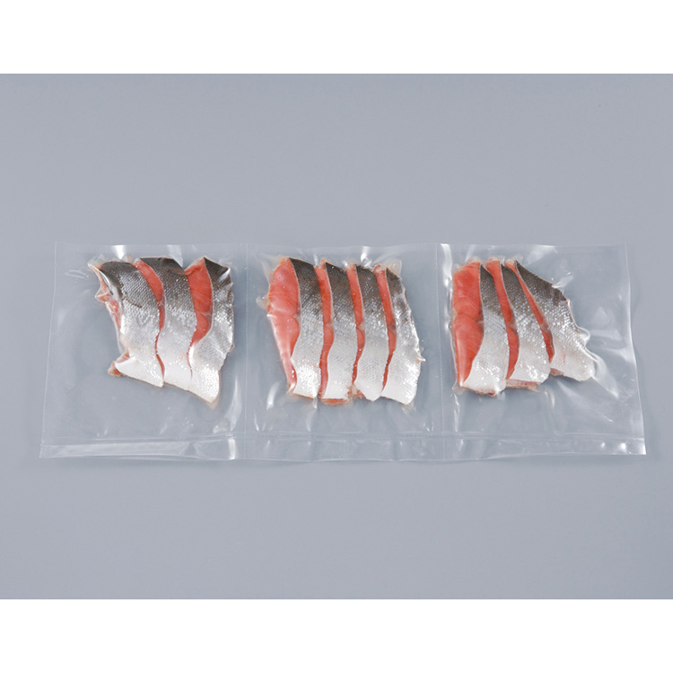 徳用紅鮭半身切身（うす塩味）
