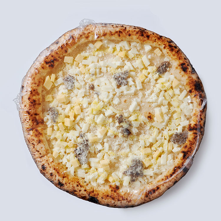 ナポリで食べたチーズピッツァ～トリュフの香り～