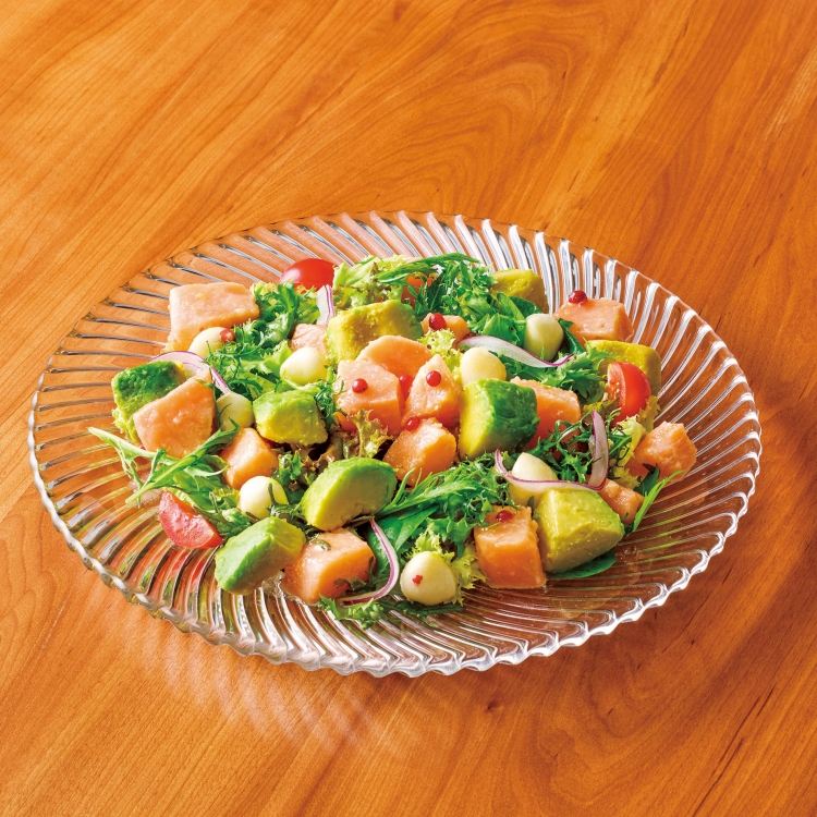 サーモンとアボカドの瀬戸内レモンマリネ