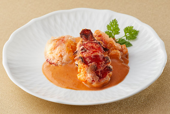 画像：オマール海老のトマトクリーム