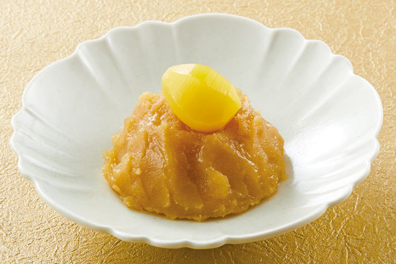 画像：りんごきんとん（栗甘露煮）